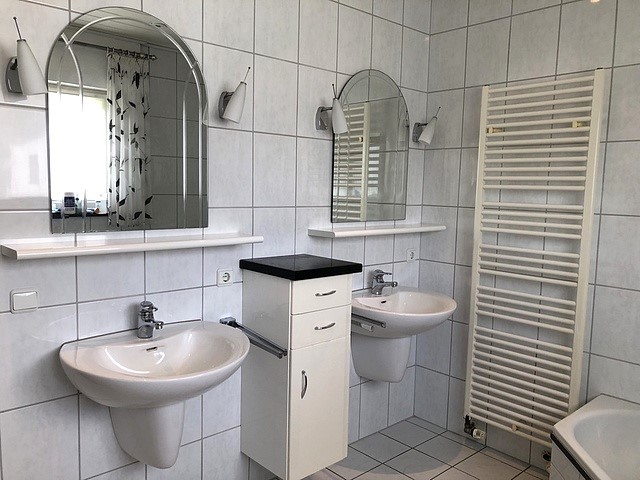 Badezimmer Einfamilienhaus Vechta-Langf�rden