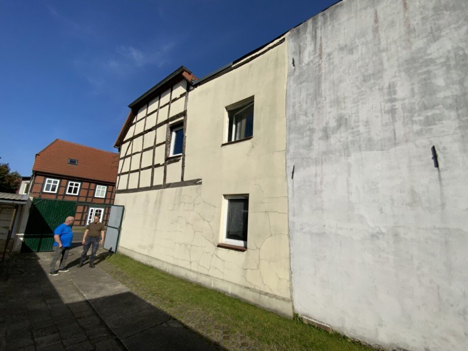 Seitenansicht West Mehrfamilienhaus Neustadt-Glewe