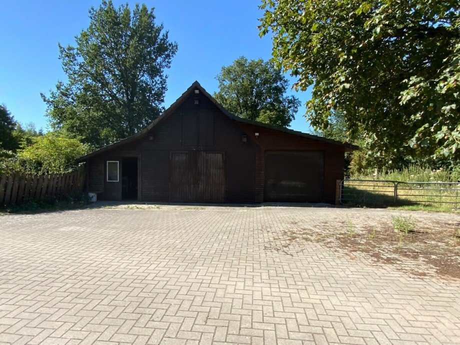 Stallgeb�ude mit Vorplatz Landhaus Hude (Oldenburg)