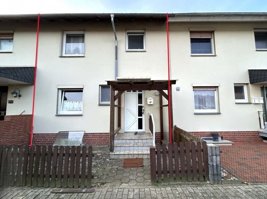 Stra�enansicht Reihenmittelhaus Barnstorf