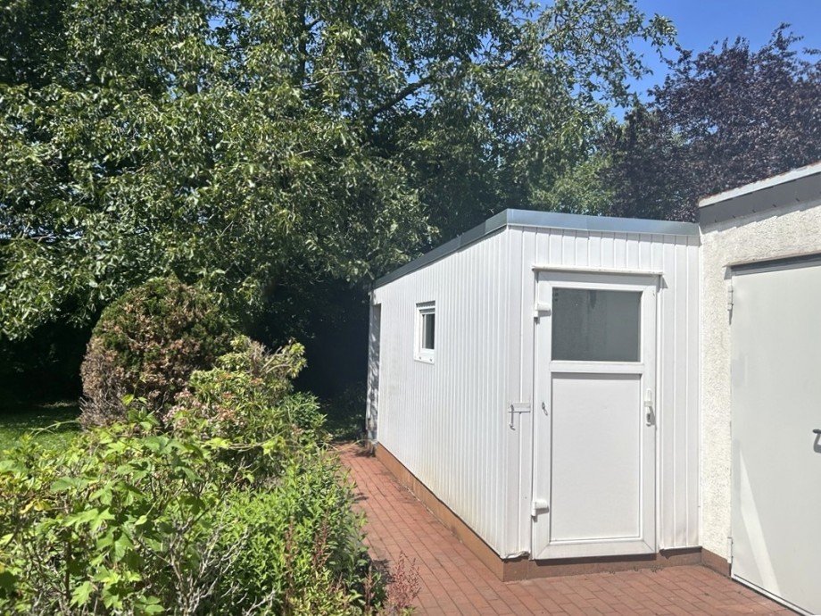 Garage und Ger�teschuppen Einfamilienhaus Bremen / Mahndorf