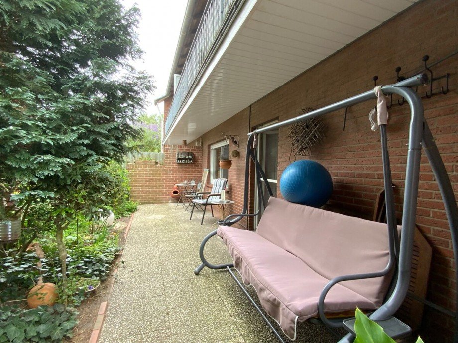 Terrasse Wohng EG links Mehrfamilienhaus L�ningen