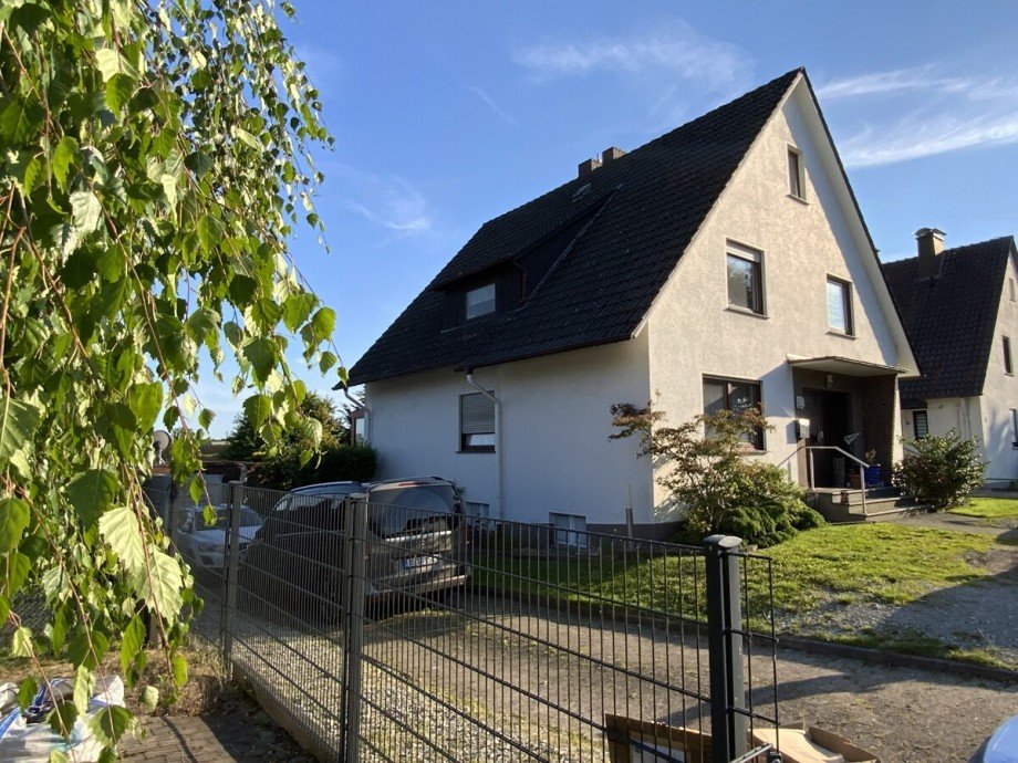 Ansicht westlich Zweifamilienhaus Hiddenhausen / Oetinghausen