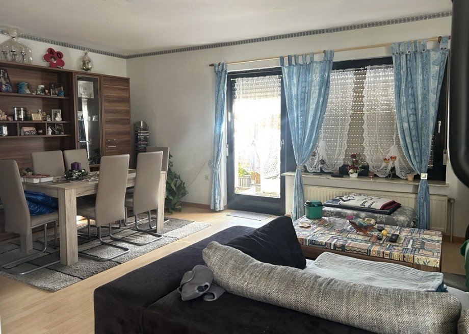 EG Wohnzimmer Zweifamilienhaus Barnstorf / Walsen