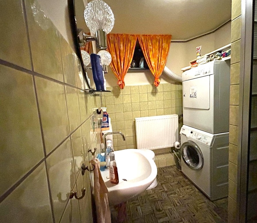 Badezimmer mit Waschmaschinen- und Trockneranschlu� Einfamilienhaus Lohne (Oldenburg)