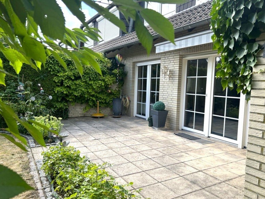 Blick auf die Terrasse Reihenendhaus Diepholz