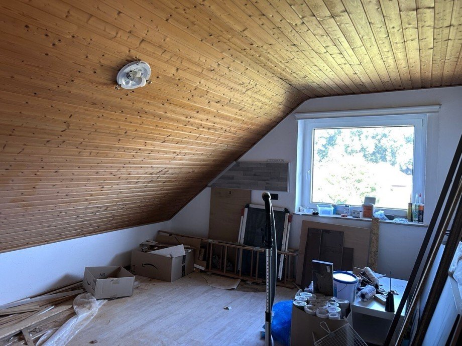 OG: Schlafzimmer Zweifamilienhaus Gro�enkneten