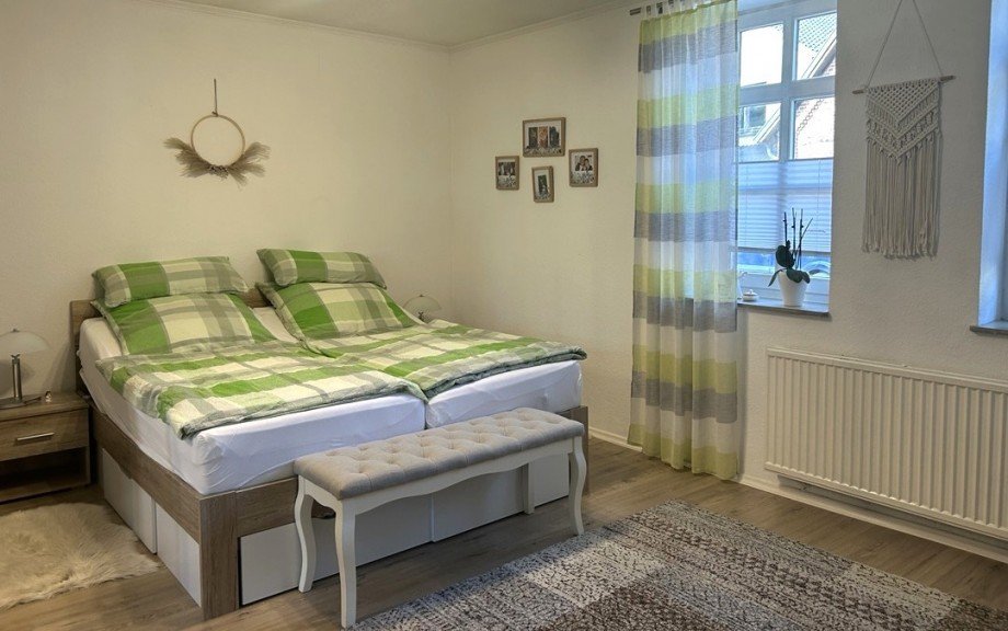 Whg 3: Schlafzimmer Mehrfamilienhaus Diepholz
