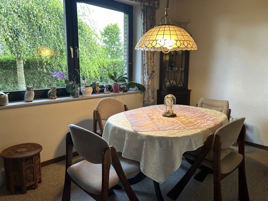 EG: B�ro-/ G�ste-/ Esszimmer Einfamilienhaus Vechta