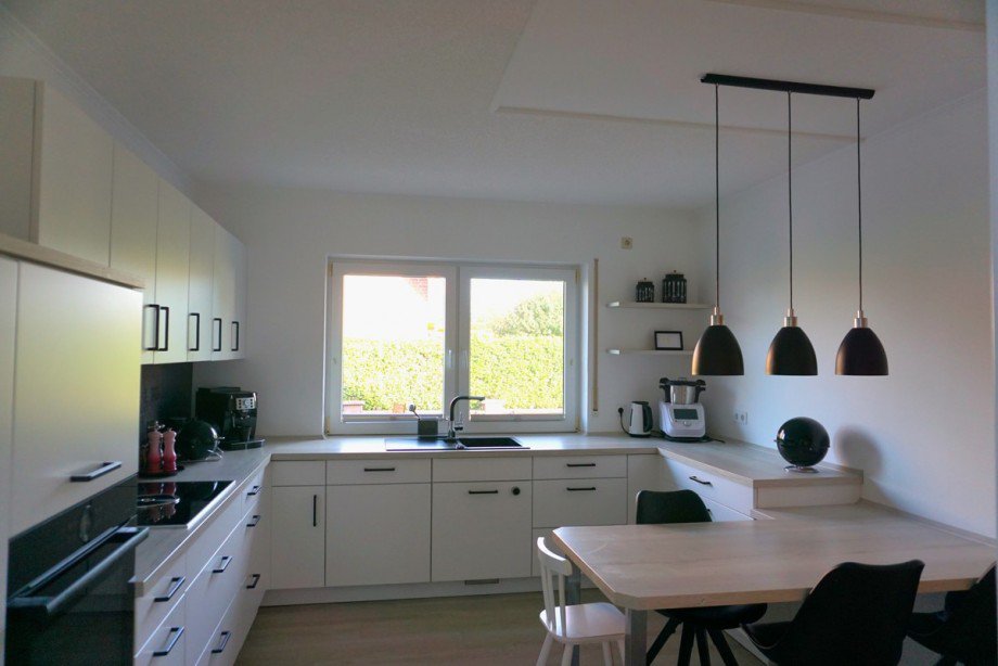 Einbauk�che Fenstersicht Zweifamilienhaus Barnstorf
