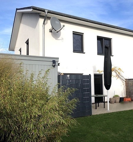 Gartenansicht Doppelhaush�lfte Bakum