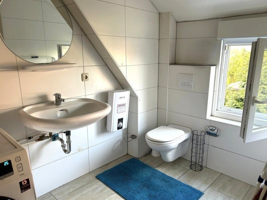 Badezimmer DG Zweifamilienhaus Moormerland