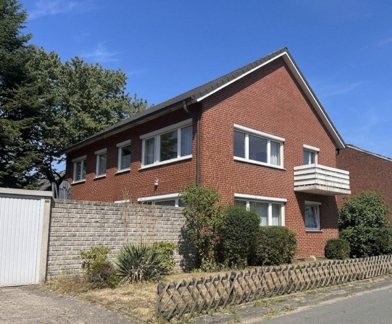  Vechta Etagenwohnung Helle & gepflegte 4-ZKB-Obergeschosswohnung in zentraler Lage von Vechta zu vermieten.