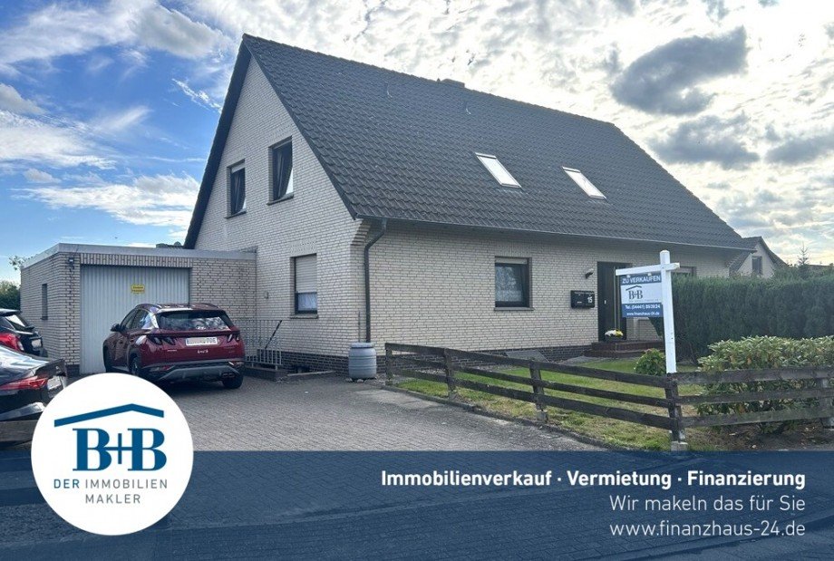 Stra�enansicht Zweifamilienhaus Barnstorf / Walsen
