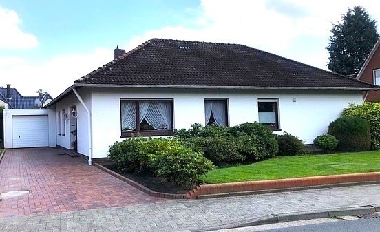 Stra�enansicht Einfamilienhaus Vechta-Langf�rden