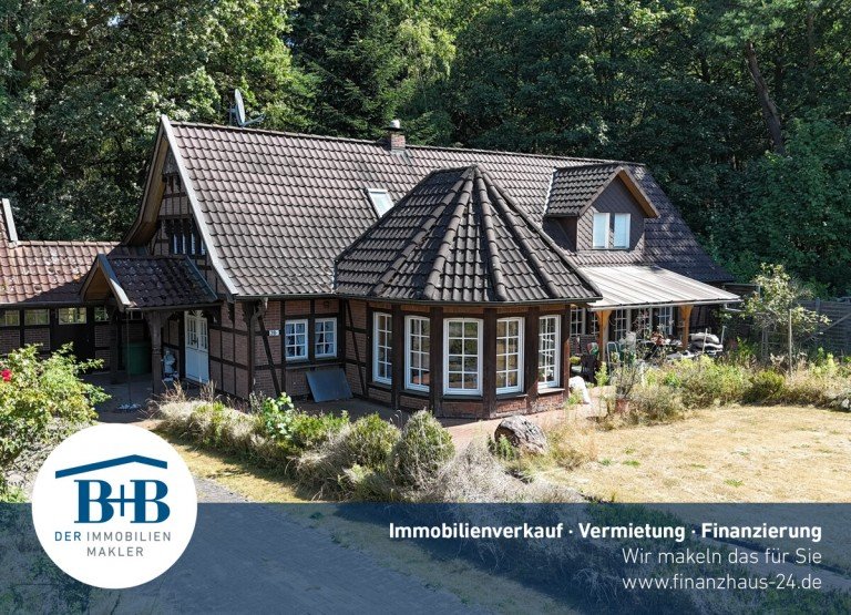 Ansicht Wohnhaus Nord-West Hude (Oldenburg) Landhaus Junges Landhaus mit Nebengeb�uden in Fachwerkbauweise im Au�enbereich von 27798 Hude