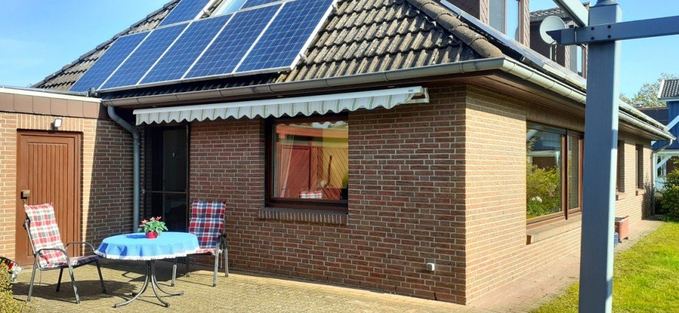 Stra�enansicht Zweifamilienhaus Fintel