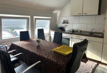 K�che DG Ohne K�uferprovision! Zweifamilienhaus in Moormerland.   
Kaltmiete j�hrlich 16.200 EUR. Kaufpreis 220.000 EUR.