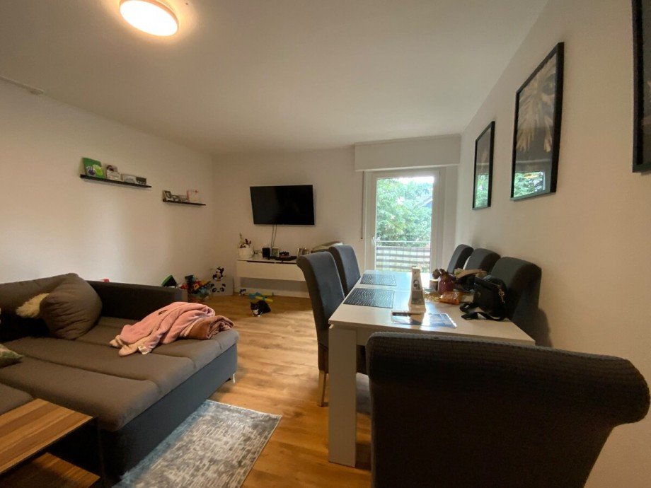 Wohnzimmer Whng DG links Mehrfamilienhaus L�ningen