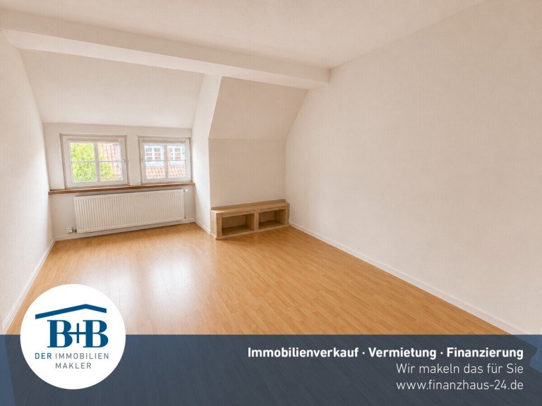 Zimmer 4 Diepholz Dachgeschosswohnung Gro�z�gige 5-Zimmer-Wohnung direkt in der Innenstadt von Diepholz