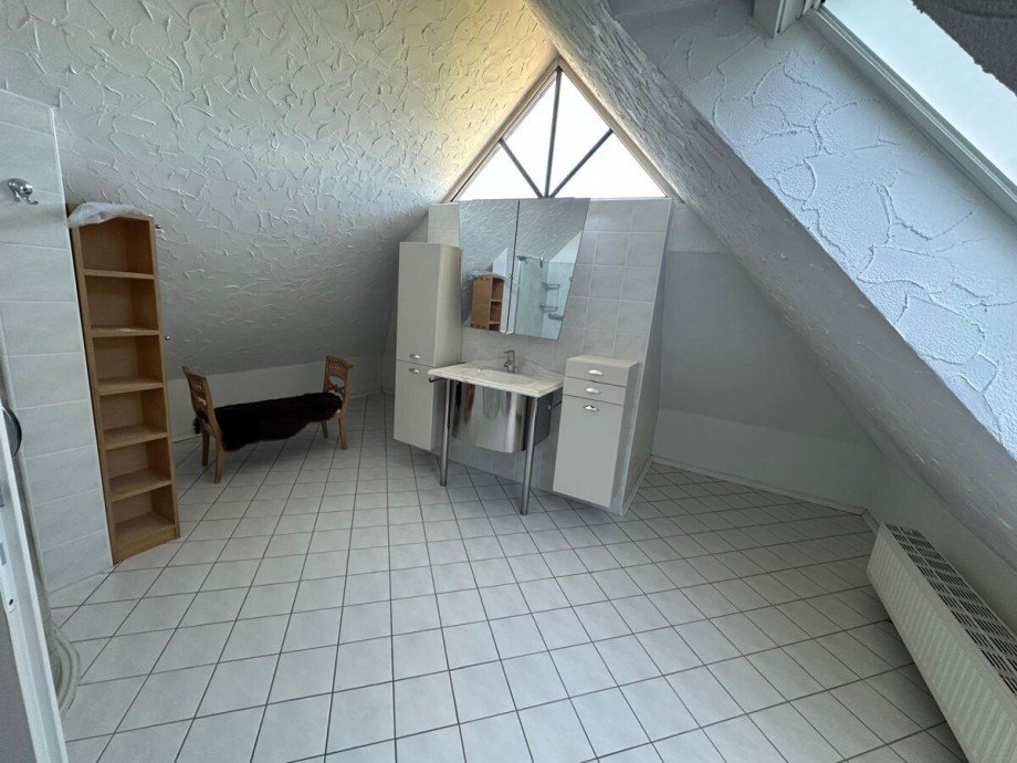 Badezimmer Oben (2) Dachgeschosswohnung Twistringen