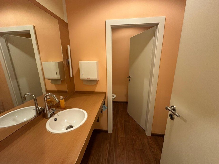 1. WC B�rofl�che Vechta