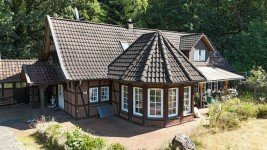 Hauptbild Junges Landhaus mit Nebengeb�uden in Fachwerkbauweise im Au�enbereich von 27798 Hude