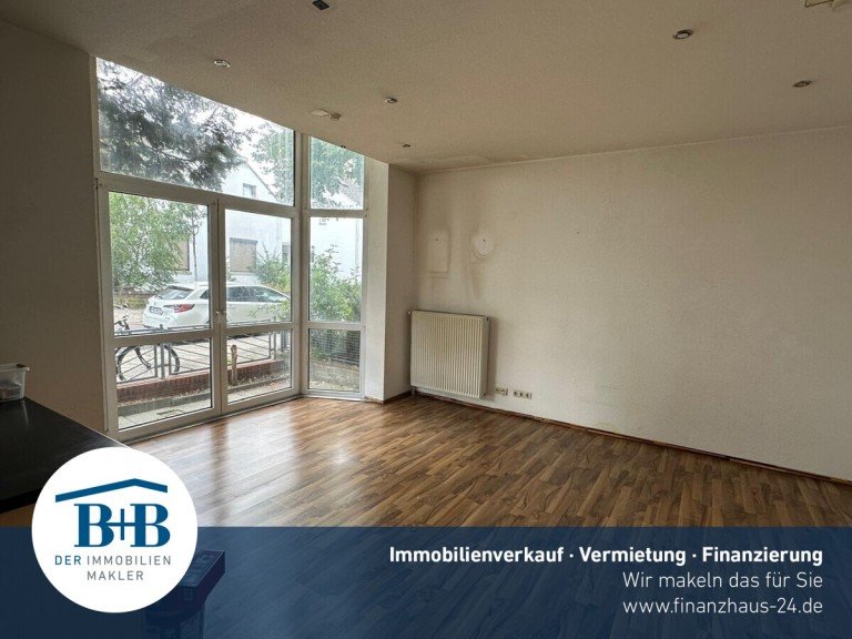 Wohnzimmer Bremen Erdgeschosswohnung Helle 3-Zimmer-Erdgeschosswohnung in Bremen-Hemelingen