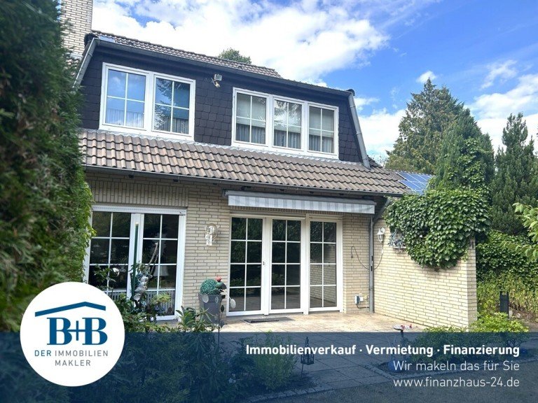 Blick vom Garten Diepholz Reihenendhaus Zentral, gepflegt und bezugsfrei! Ihr neues Reihenendhaus im Herzen von Diepholz.