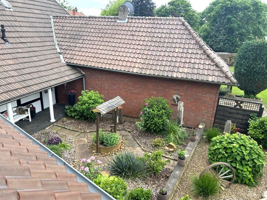 Blick von oben auf die Gartenanlage Mehrfamilienhaus Diepholz