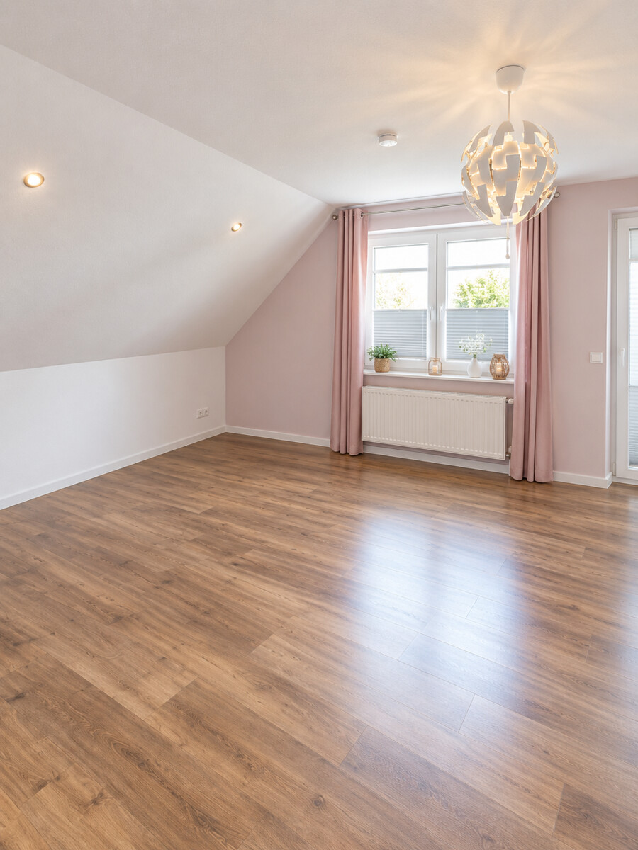 Zimmer (1) 1. OG Etagenwohnung Bakum