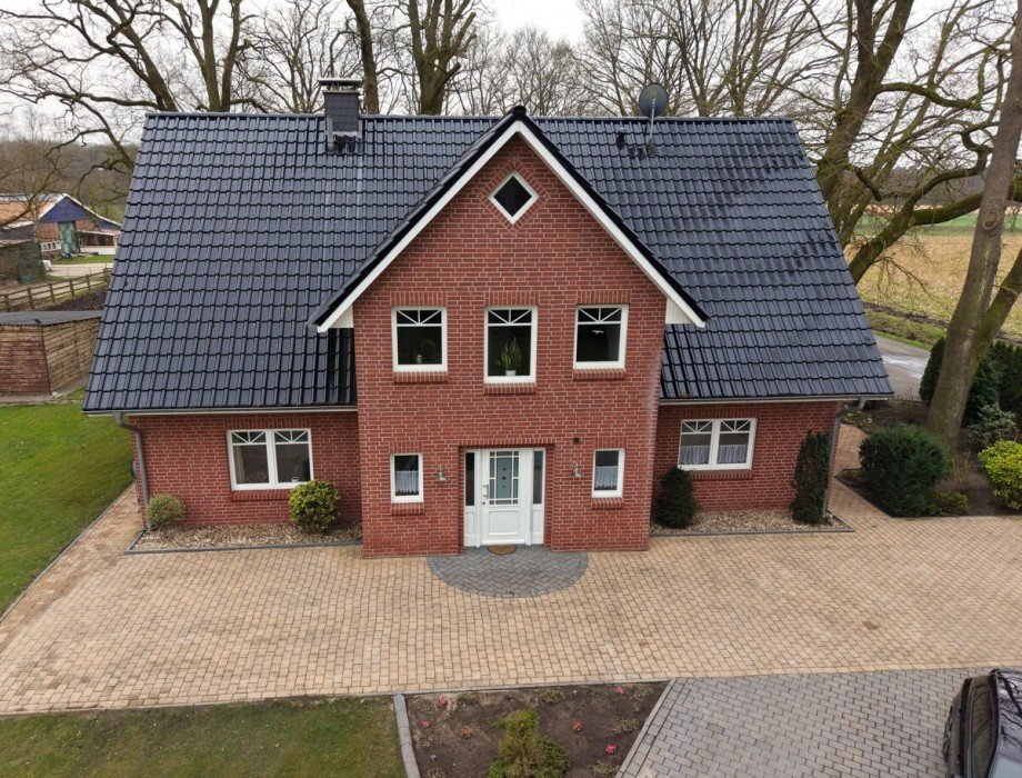 Eingangsbereich Zweifamilienhaus Bakum / Hausstette