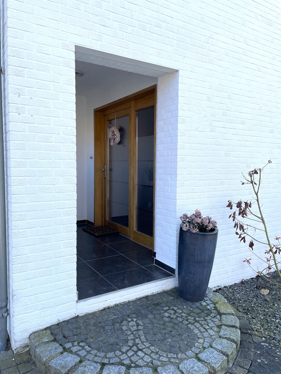 �berdachter Au�eneingang Einfamilienhaus Vechta