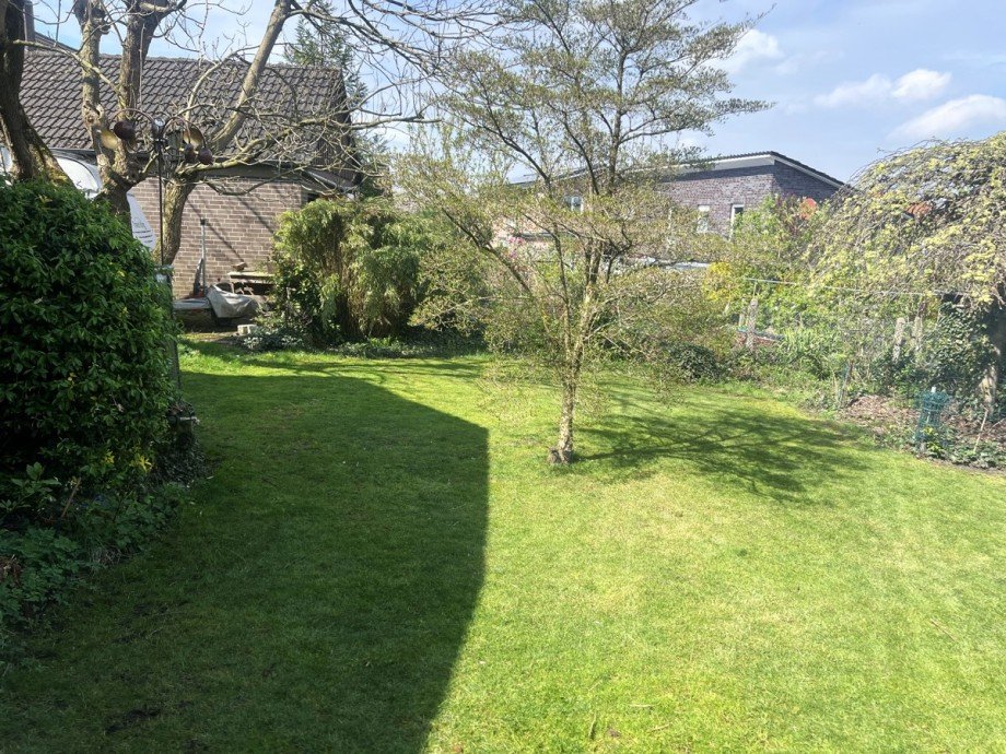 Rasenfl�che Einfamilienhaus Lohne