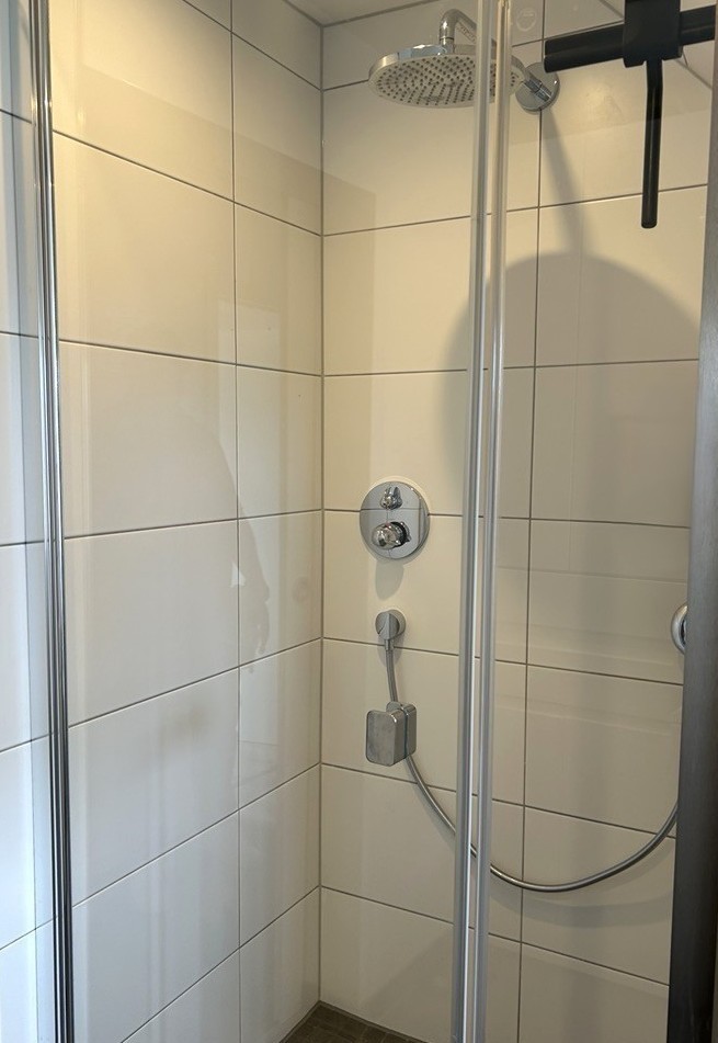 Whg 2 DG: Badezimmer Mehrfamilienhaus Diepholz