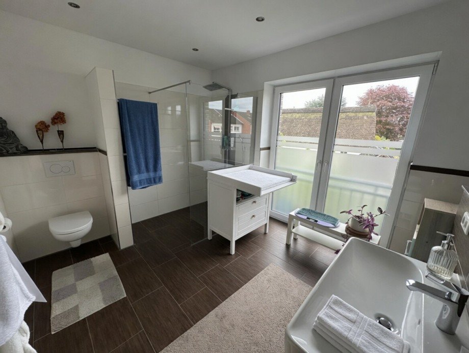 Badezimmer (2) Etagenwohnung Vechta