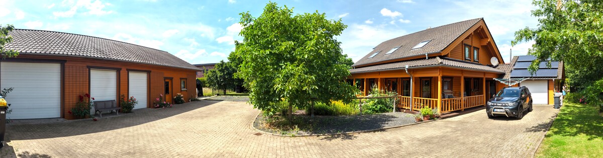 Blockhaus mit B�ro- und Gewerbegeb�ude Einfamilienhaus Dinklage